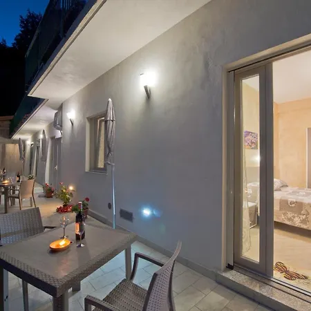 Casanova Oda ve Kahvaltı