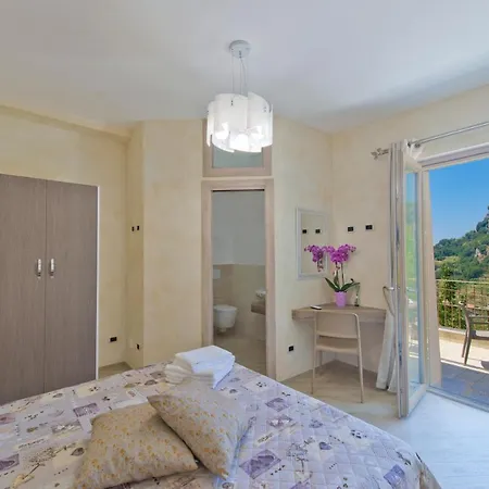 Oda ve Kahvaltı Casanova Agerola