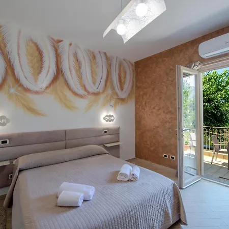 Casanova Bed & Breakfast 4*