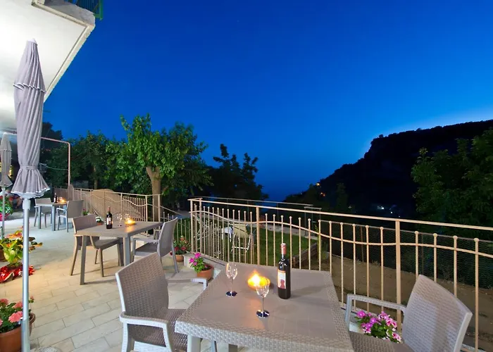 ベッド・アンド・ブレックファスト Casanova 4*